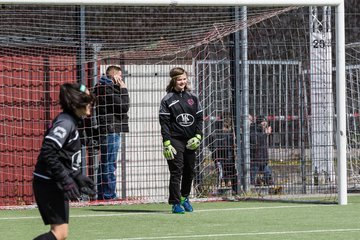 Bild 4 - B-Juniorinnen St.Pauli - C-Juniorinnen SV Steinhorst : Ergebnis: 1:2